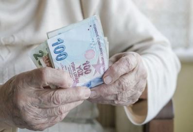 Emeklilerin bayram ikramiyesinin verileceği tarih belli oldu
