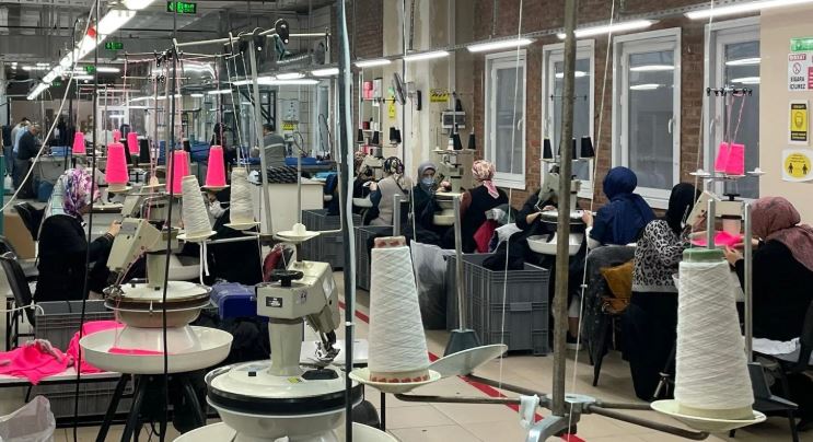 Büyük markalar için üretim yapan dev tekstil firması iflas ediyor
