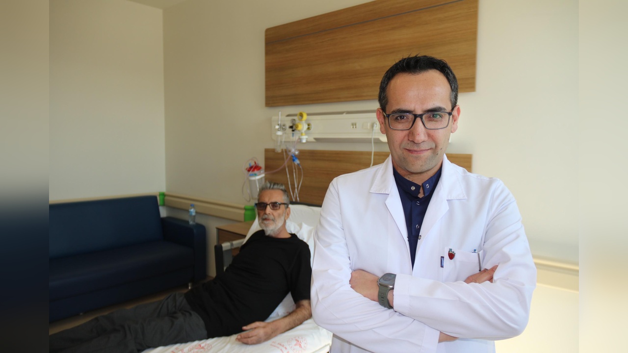 Kasıktan Anjiyografi ile Kalp Delikliği Tedavi Edildi