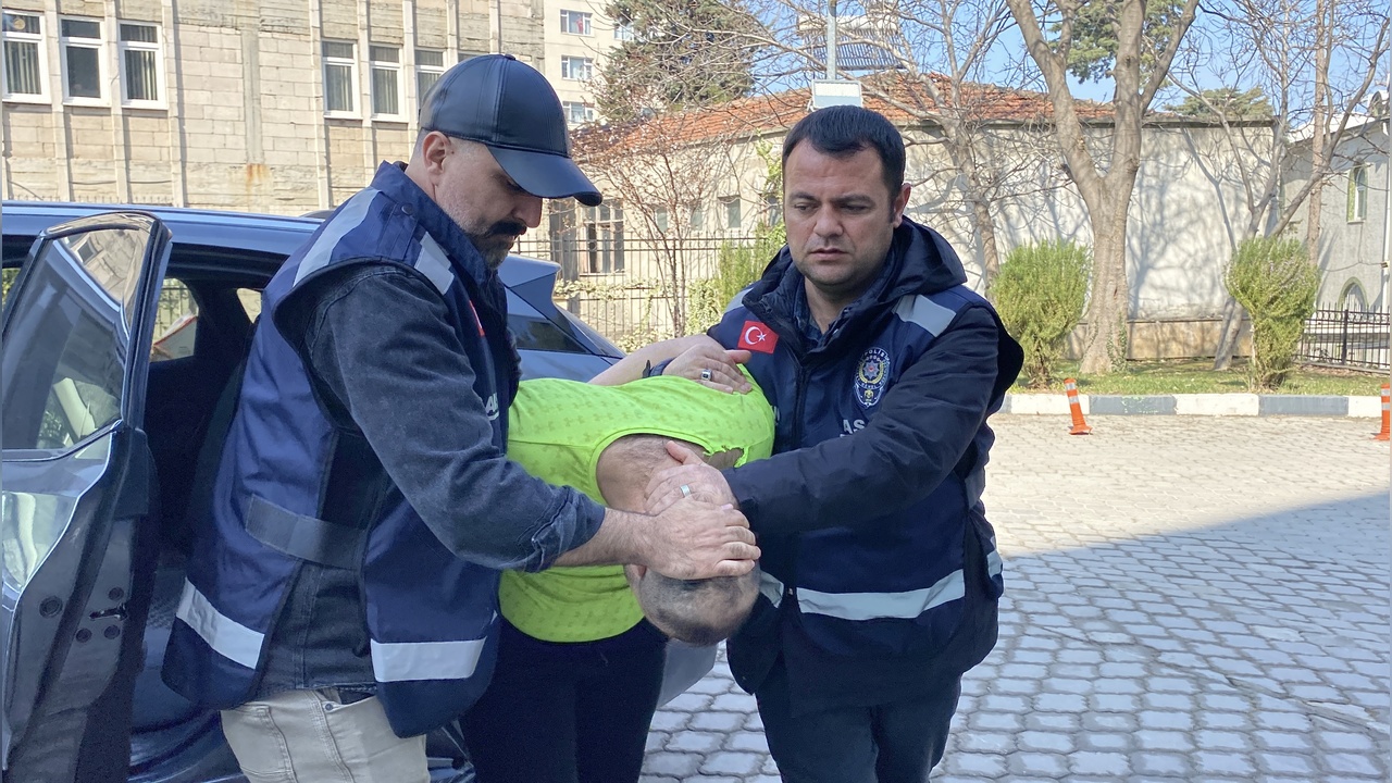 Eski Eşinin Dedesine Saldırı: Boğazı Kesilerek Öldürüldü