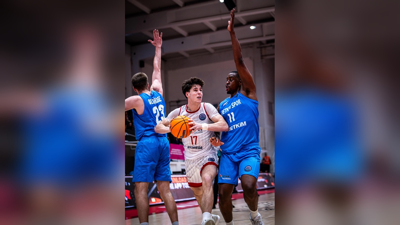 Aliağa Petkimspor, Baxi Manresa'yı 89-86 Yenerek Galip Geldi
