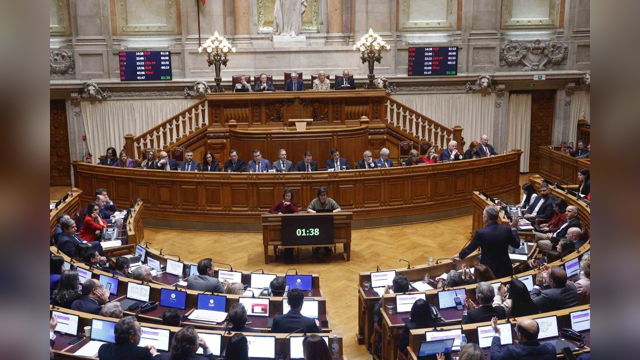 Portekiz Hükümeti Güvenoyu Kaybetti
