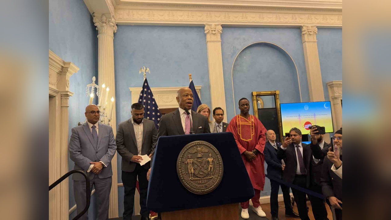 Eric Adams, New York'ta Geleneksel İftar Daveti Düzenledi