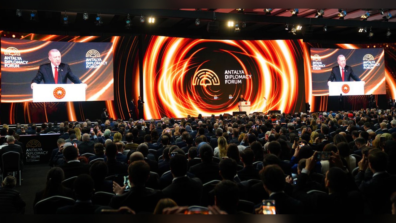 Antalya'da Diplomasi Zirvesi Düzenlenecek