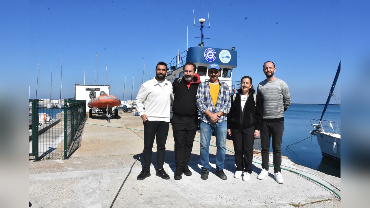 İzmir Körfezi İçin Gençlerden Temizlik Projesi