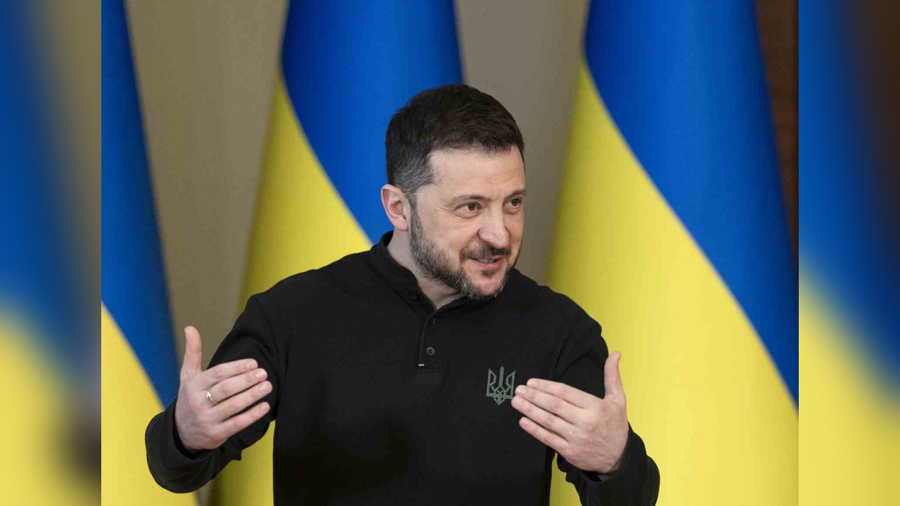 Zelenskiy, Rusya'nın Ateşkesi Reddetmesi Durumunda ABD'nin Güçlü Adımlar Atacağını Belirtti