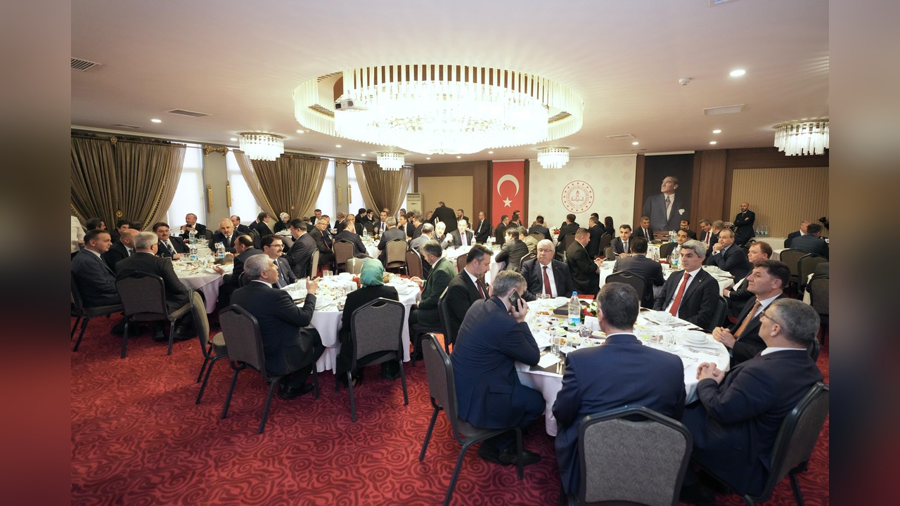 Bakan Tekin, İftar Programında İl Milli Eğitim Müdürleriyle Buluştu
