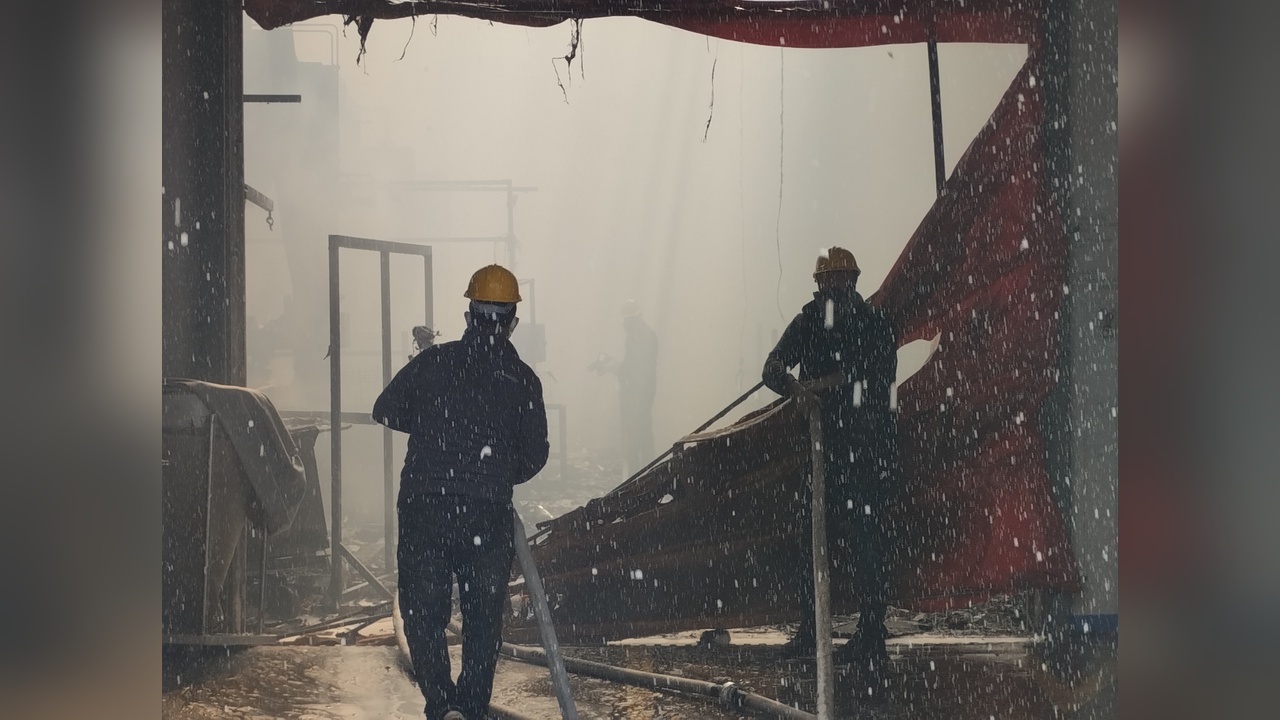 Bolu'daki Kereste Fabrikasında Yangın Çıktı