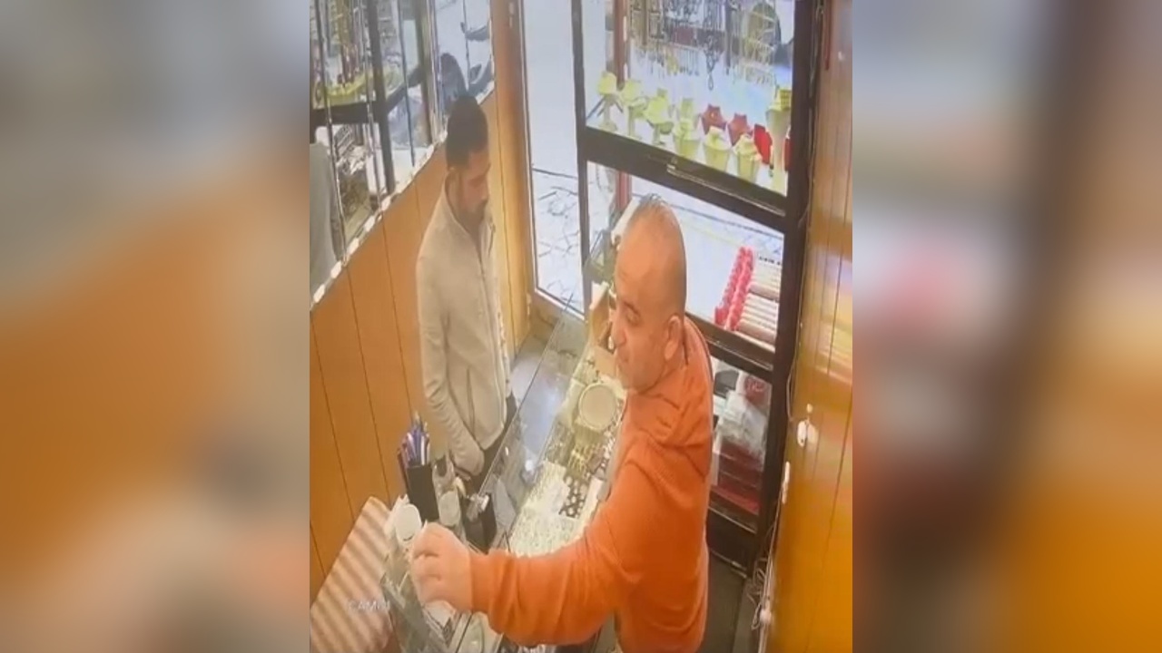 Beyoğlu'ndaki Kuyumcu, İki Yıl Önce Dolandırıcılık Girişimine Uğramış
