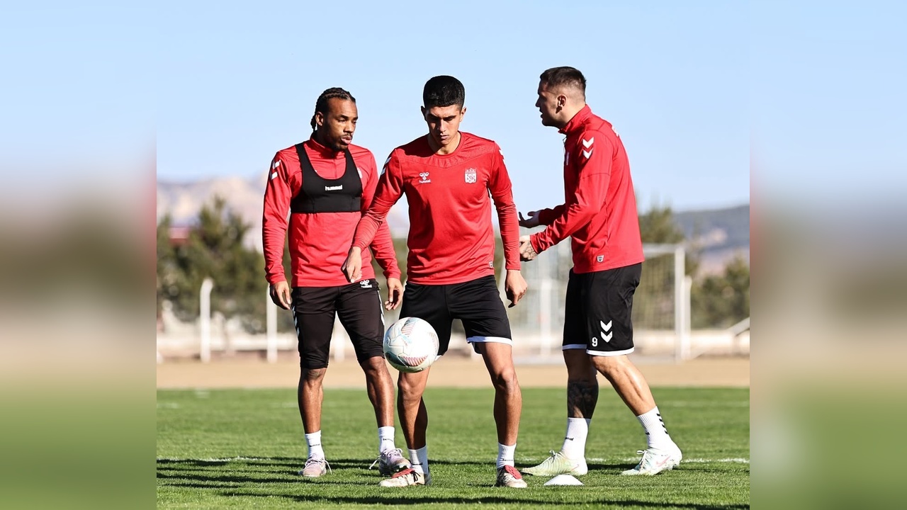 Sivasspor, Hatayspor Maçına Hazırlıklarını Sürdürüyor