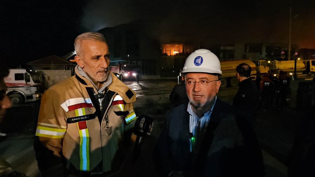 Çorum'daki Lavaş Fabrikasında Yangın Çıktı