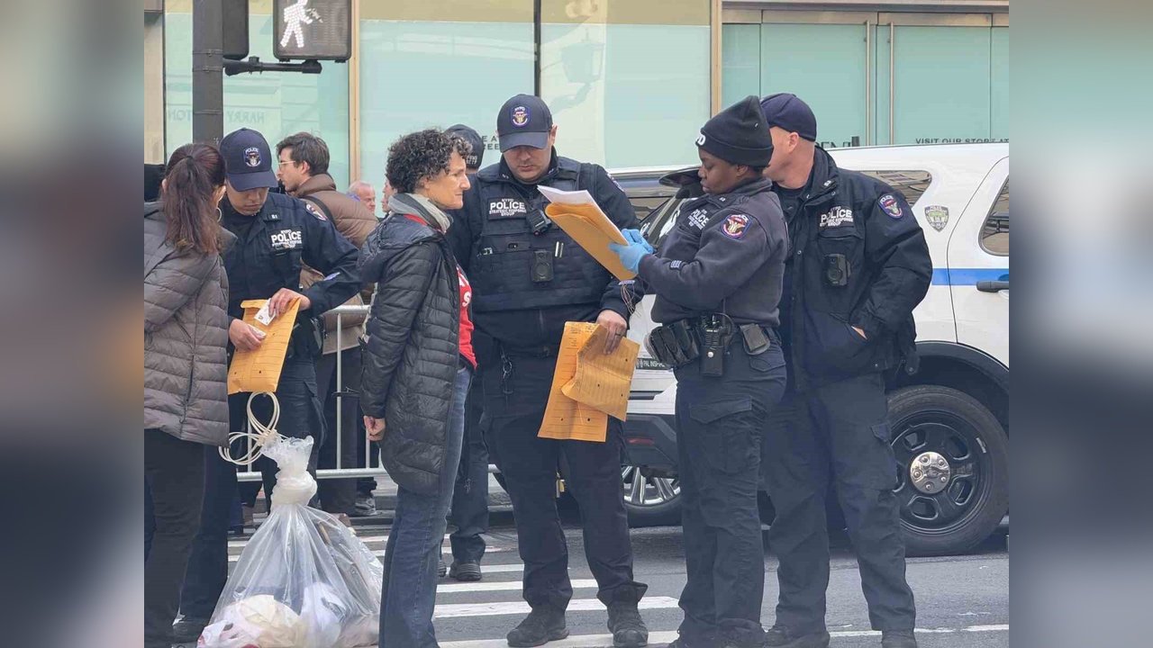 Trump Tower'da Yahudi Protestosu: 98 Gözaltı Gerçekleşti