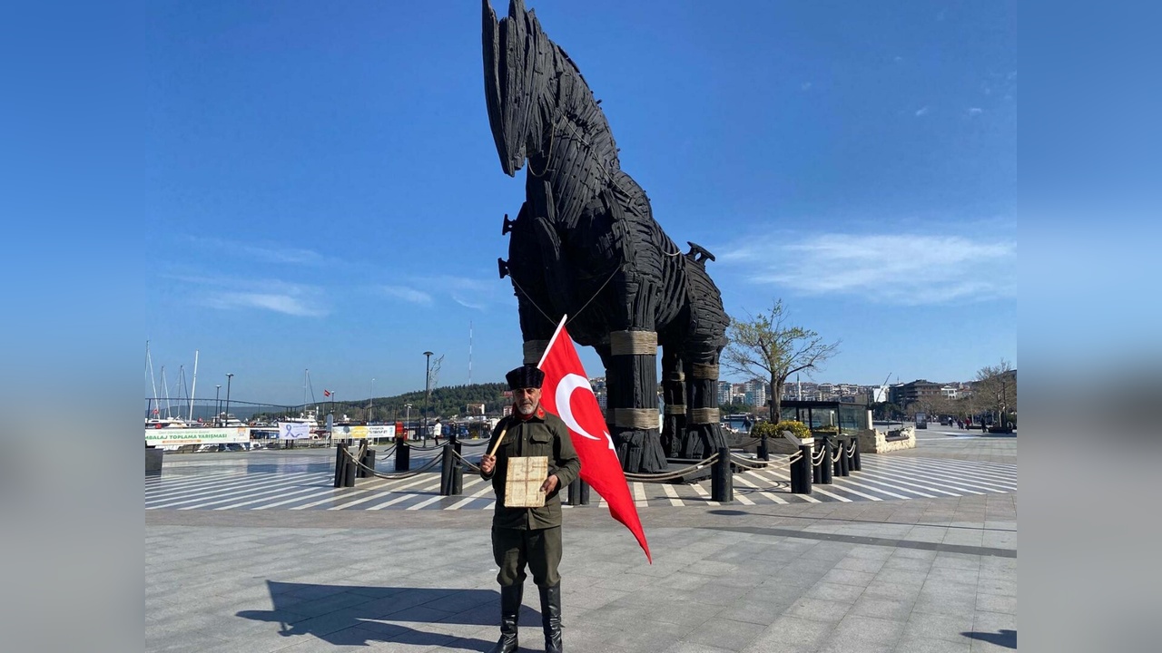 Gazi Torunu Şehitler İçin Çanakkale'ye Ulaştı
