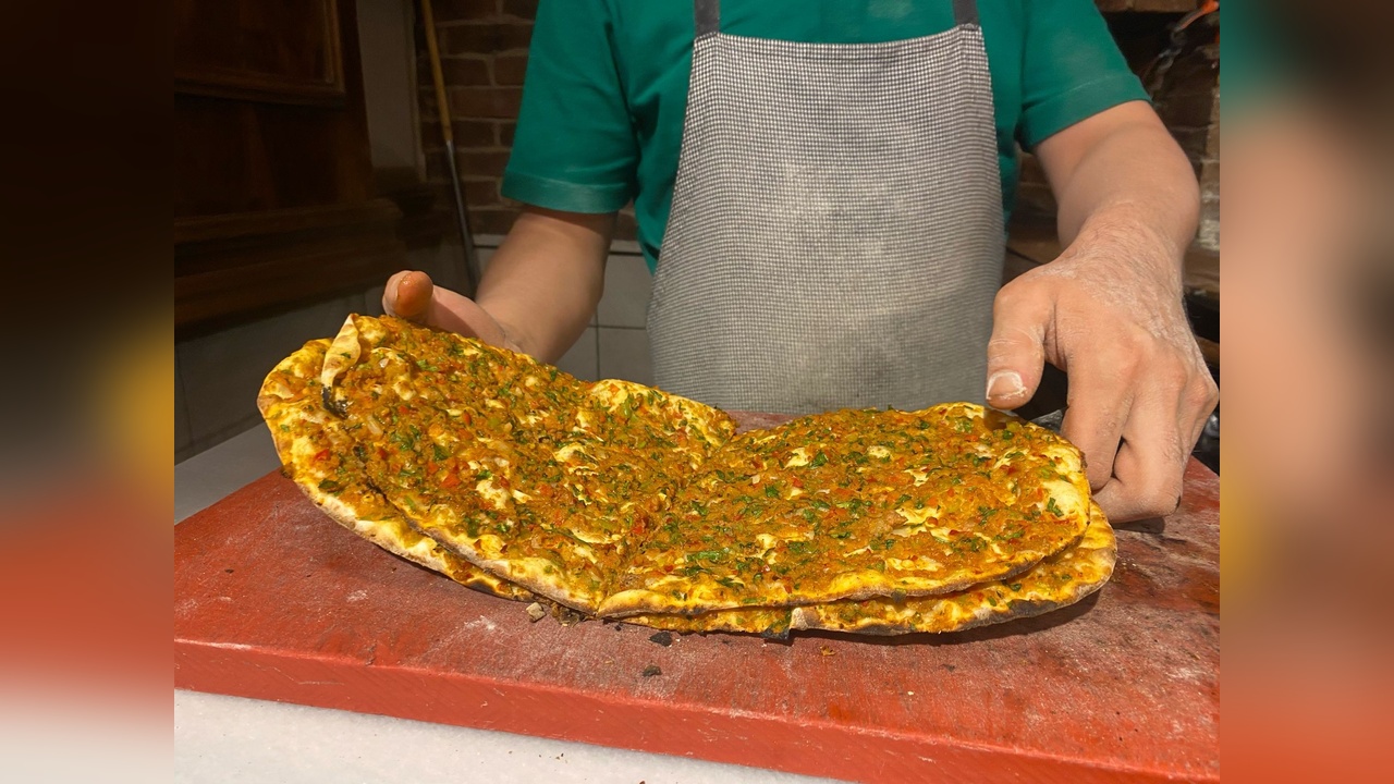 İstanbul'da Lahmacun Fiyatları Arasında Büyük Farklar
