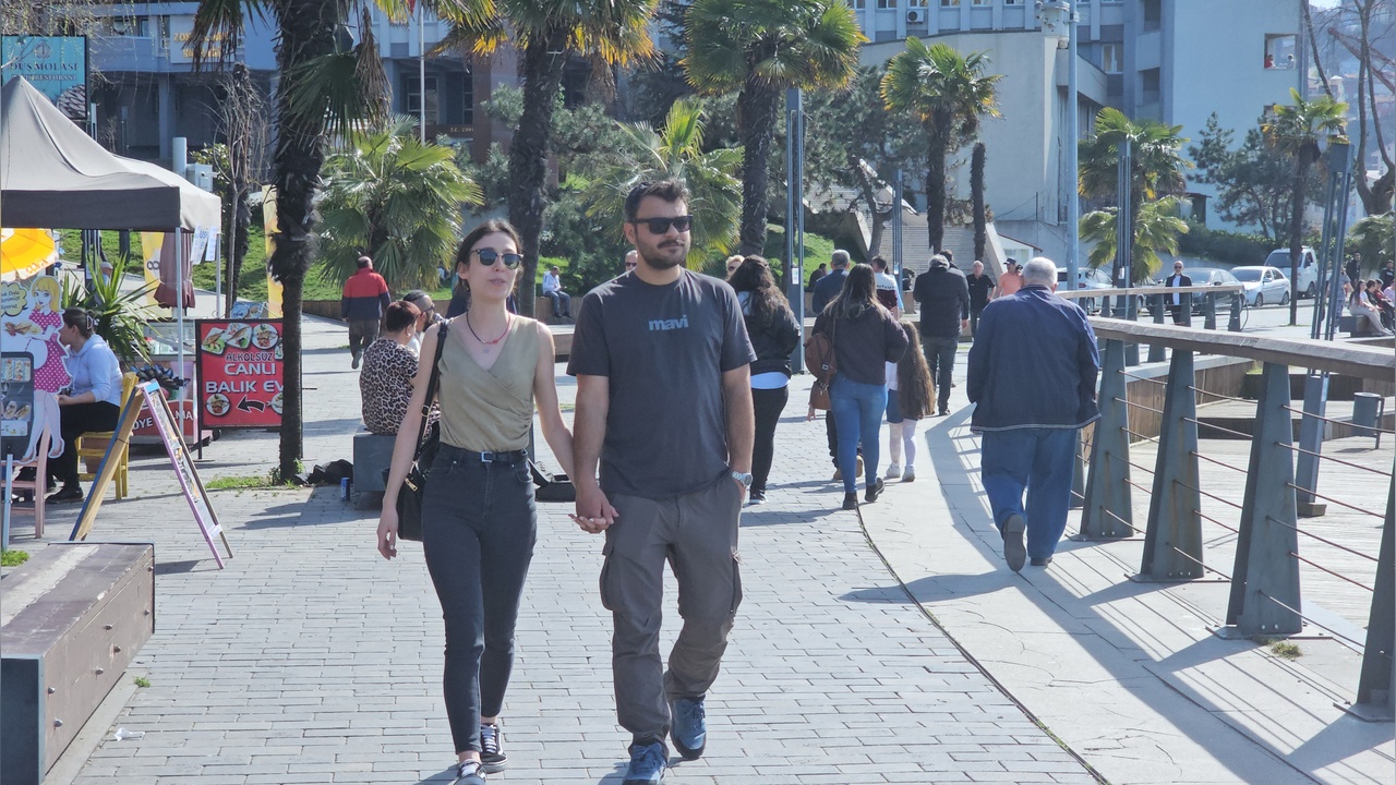 Zonguldak, Türkiye'nin En Sıcak Şehri Olmaya Devam Ediyor