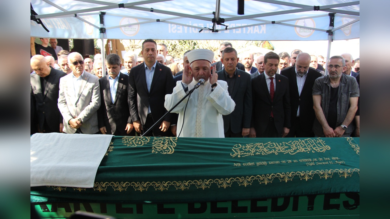 Özgür Özel, Son Görevini Yerine Getirdi