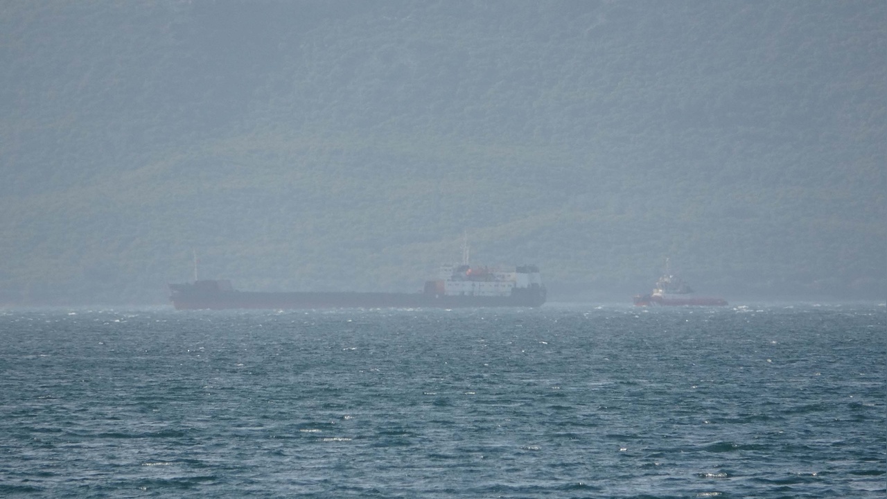 Çanakkale Boğazı'nda Gemi Arızası Nedeniyle Seferler Aksadı