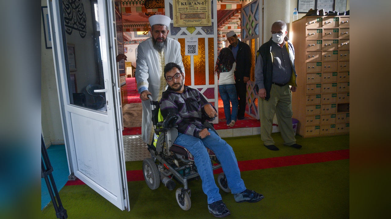 İyilik Ödülü Sahibi İmamdan Anlamlı Mesaj