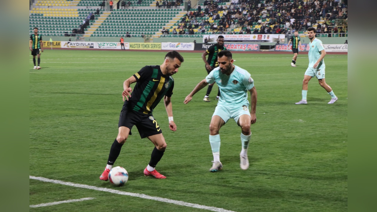 Esenler Erokspor, Şanlıurfaspor'u 2-0 Mağlup Etti