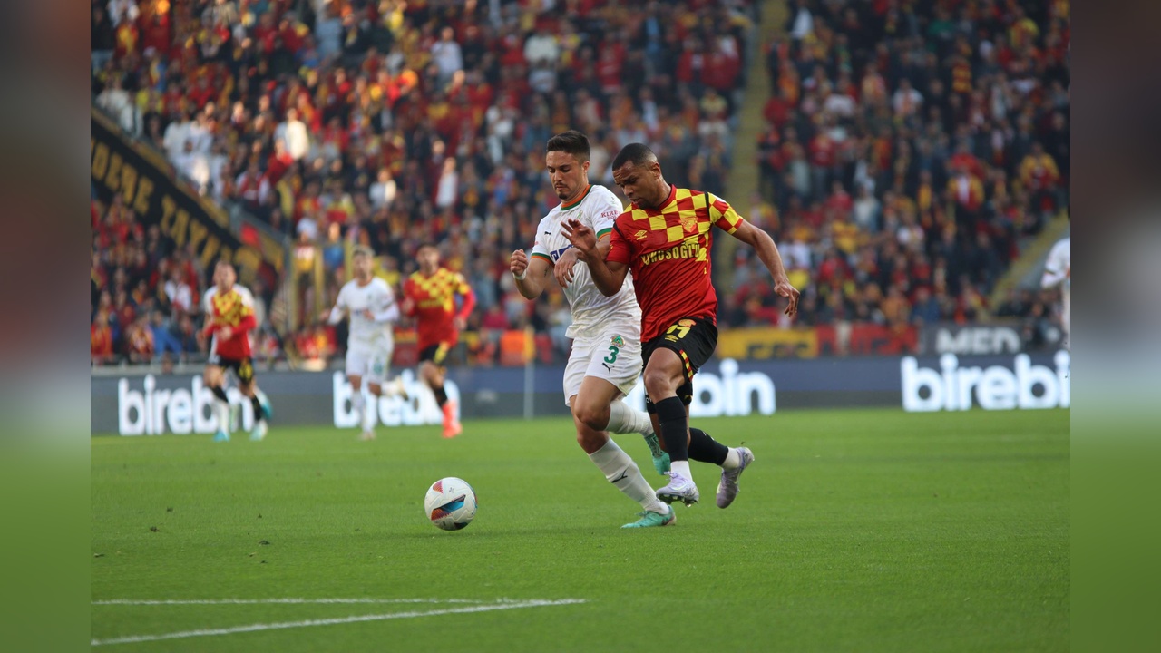Göztepe, İç Sahada Galibiyet Hedefliyor