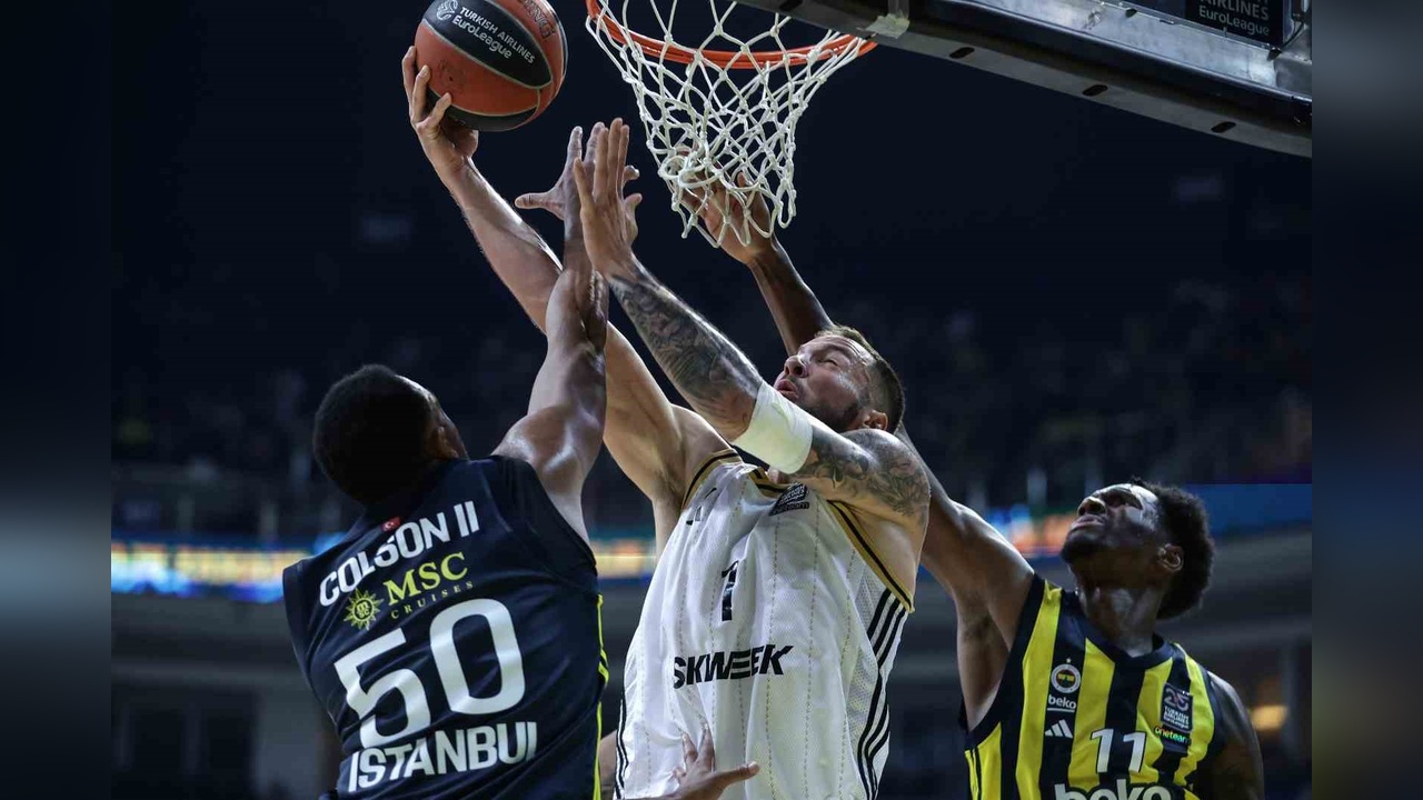 Türk Takımları THY Euroleague'de Başarıyla İki Galibiyet Aldı