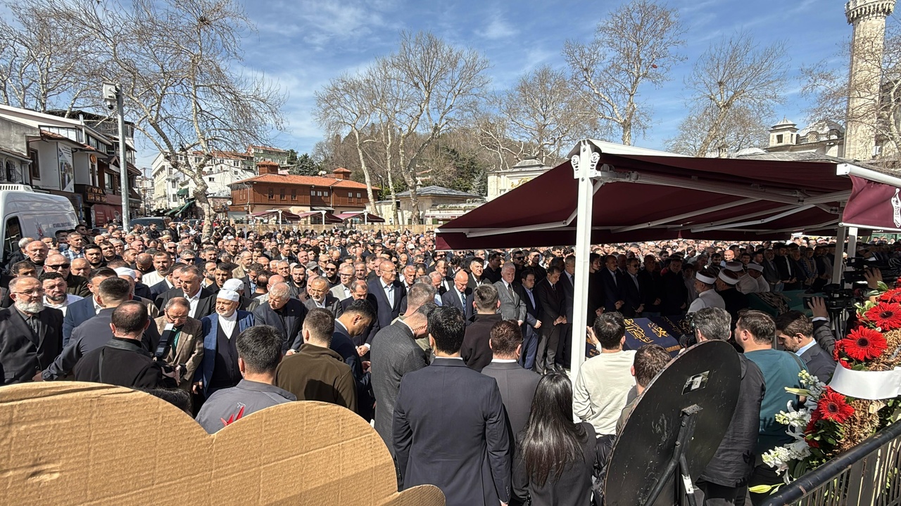 İstanbul Emniyet Müdürü Yıldız'ın Kayınpederi Defnedildi