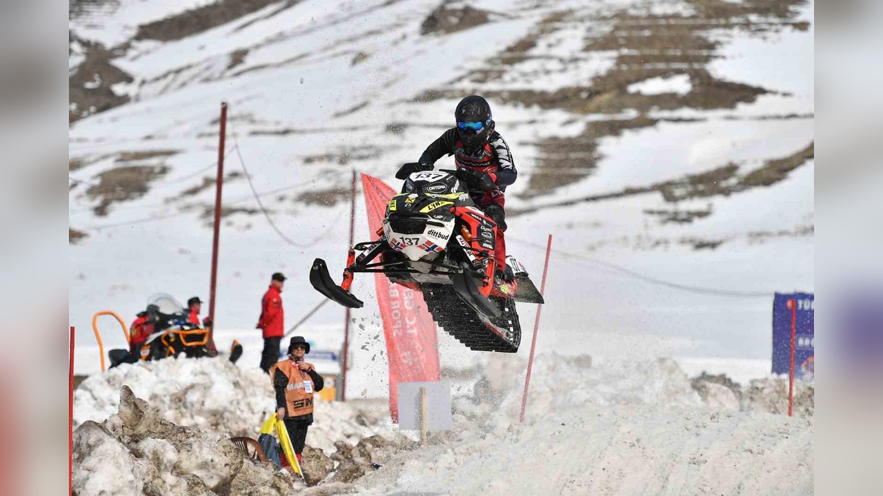 Dünya Kar Motosikleti Şampiyonası Erciyes'te Başladı
