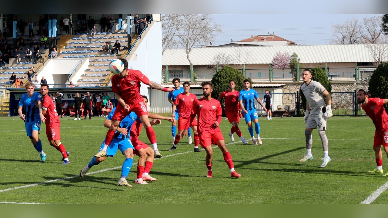 Karacabey Belediyespor, Yeni Mersin İdman Yurdu'nu 2-1 Mağlup Etti