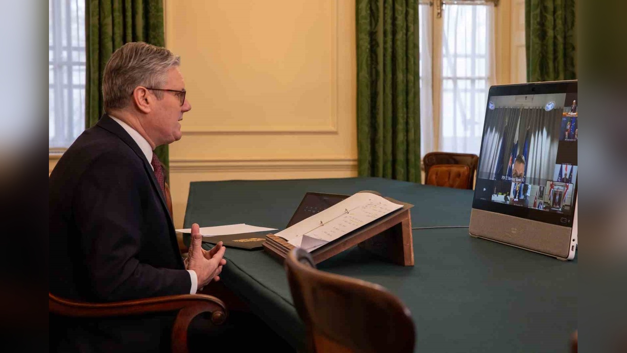 Starmer: Putin Ateşkese Zorlanacak