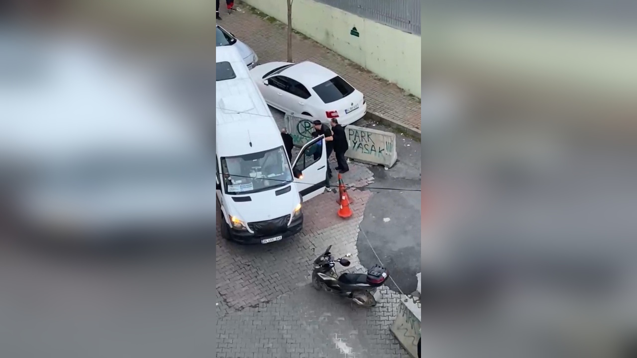 Kağıthane'de Trafik Kavgası: Servis Şoförü Kuzenine Vurduruldu