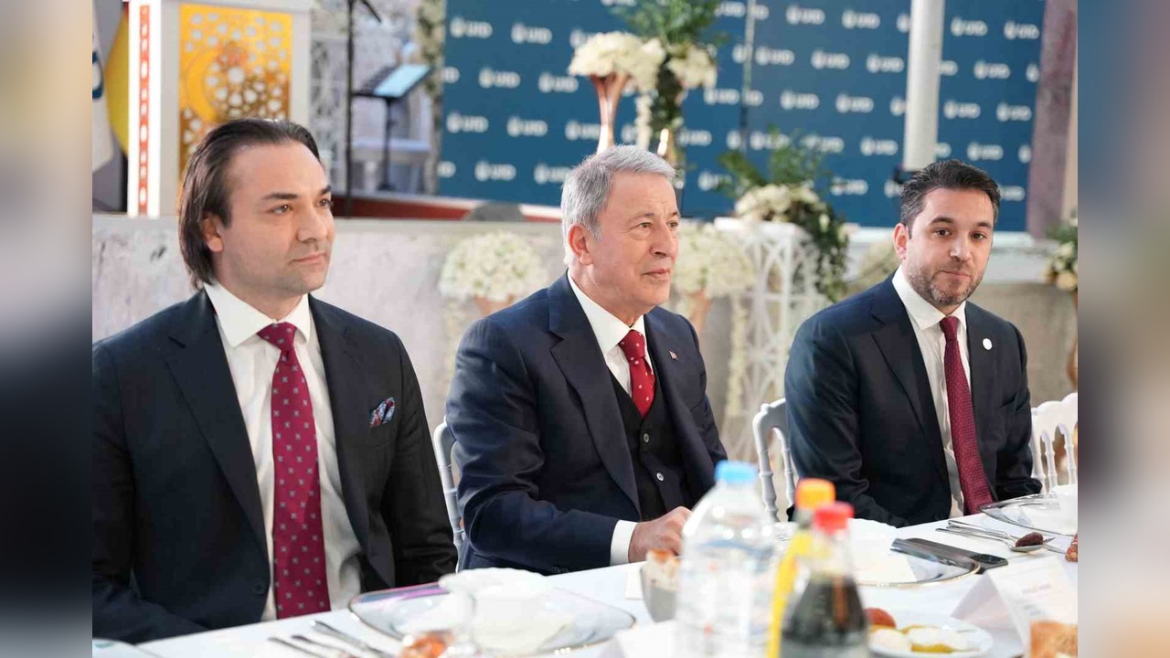 Akar, Köln'de İftar Programında Bir Araya Geldi