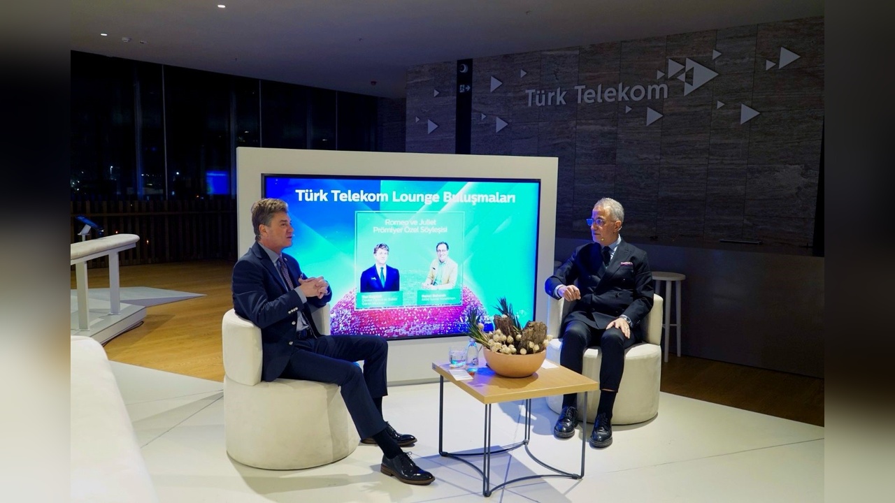 Türk Telekom Lounge'da Romeo ve Juliet Tartışıldı