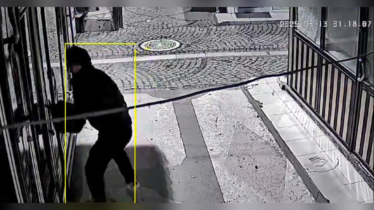 Cam Kırarak Hırsızlık Yapan Şüpheli Tutuklandı