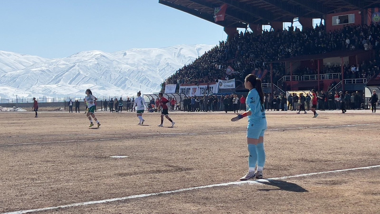 Yüksekova Spor ve Giresun Sanayispor Beraberlikte Anlaştı