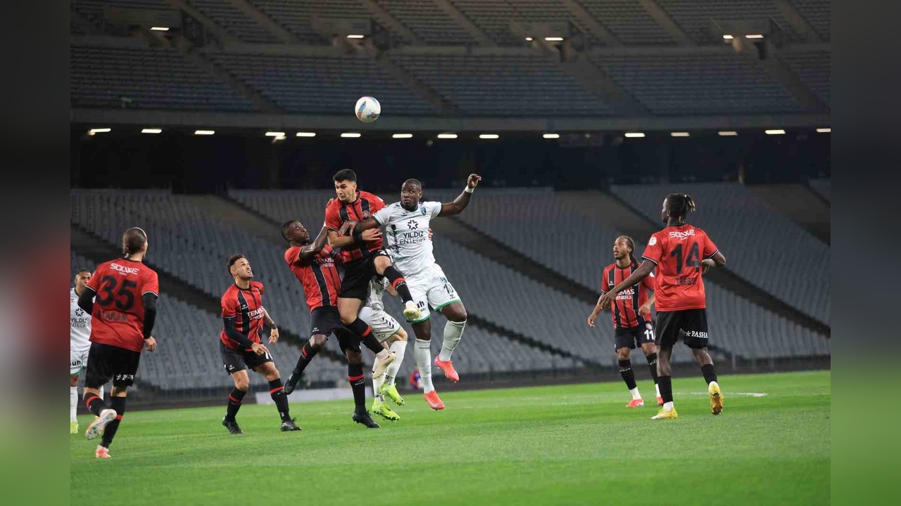 Fatih Karagümrük ve Kocaelispor Beraberlikte Anlaştı