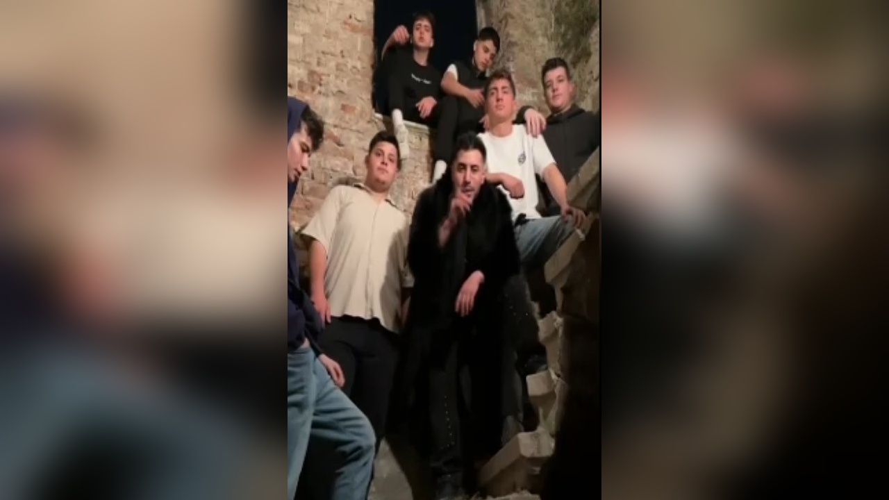 Sarıyer'de Klip Çekimi Sırasında Eski Karakol Yangını