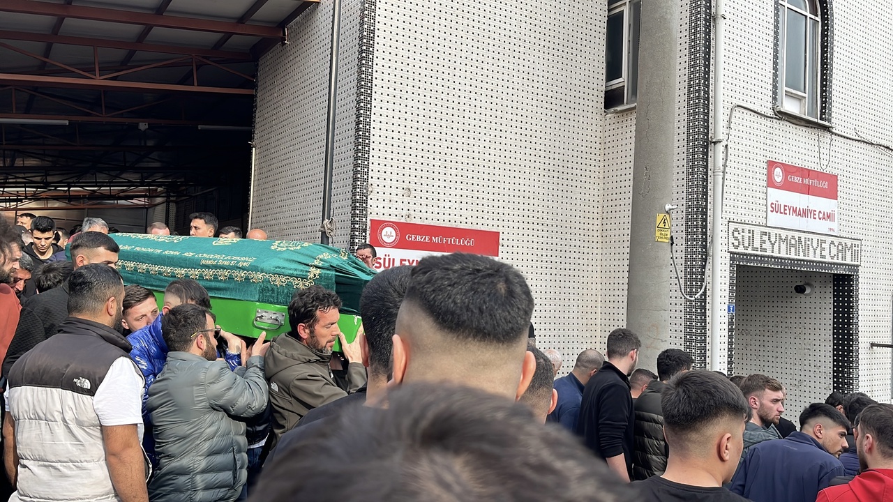 Gebze'de Silahlı Saldırı Sonucu Hayatını Kaybeden Bayram Defnedildi