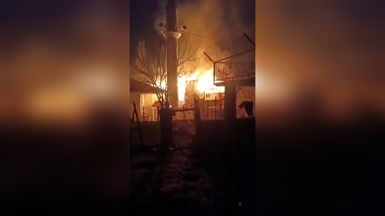 Kahramanmaraş'ta Cami Lojmanında Yangın Çıktı