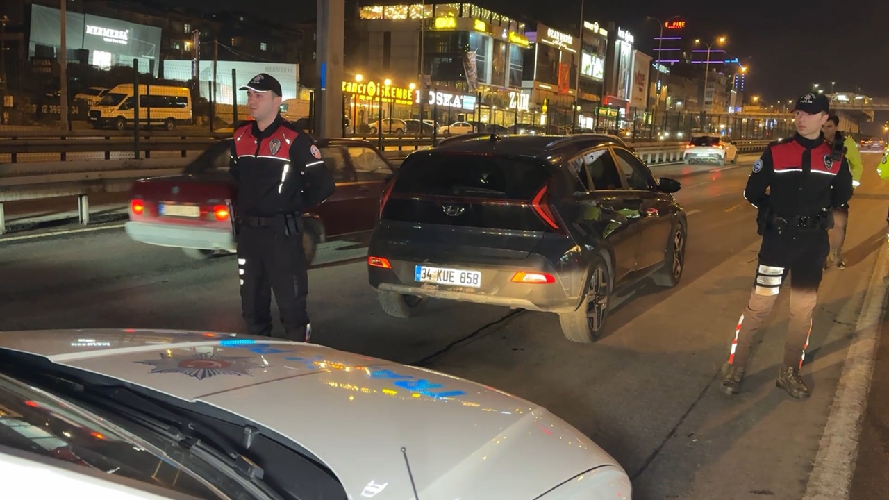 Esenyurt'ta Polisten Kaçan Şüpheliler Avcılar'da Durduruldu