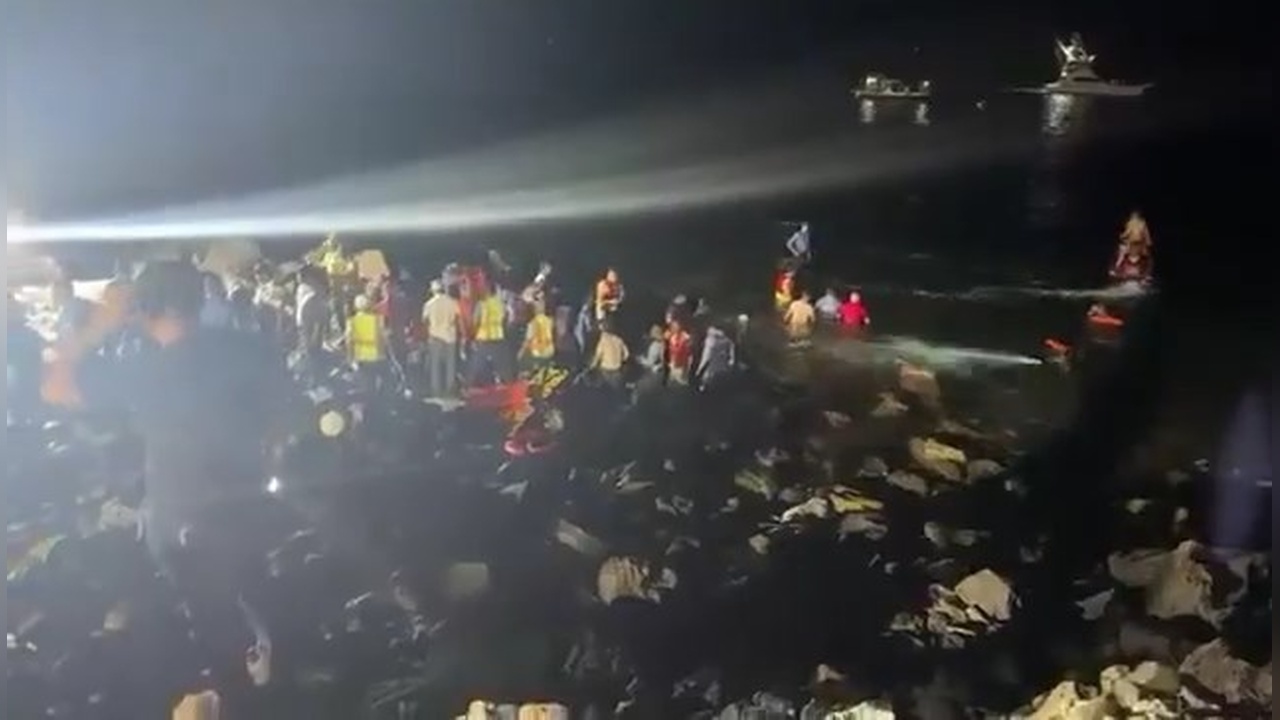 Honduras'ta Uçak Kazası: 17 Kişi Denize Düştü