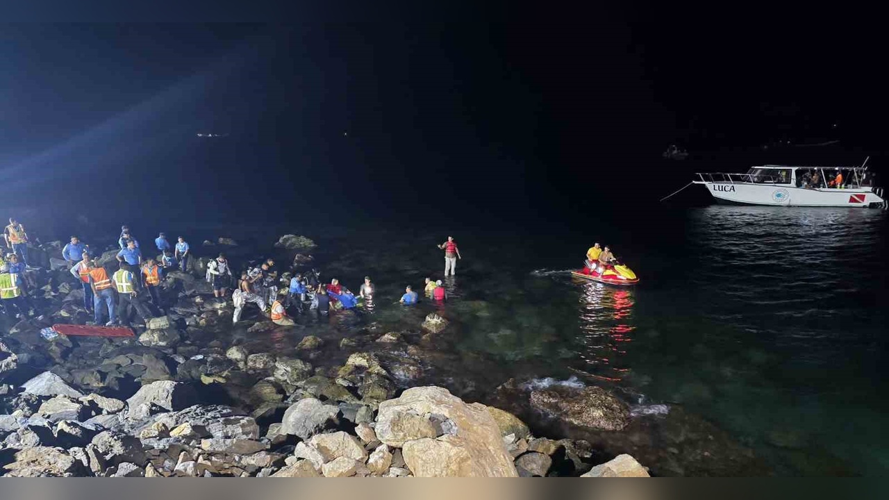 Honduras'ta Uçak Kazası: 12 Kişi Hayatını Kaybetti