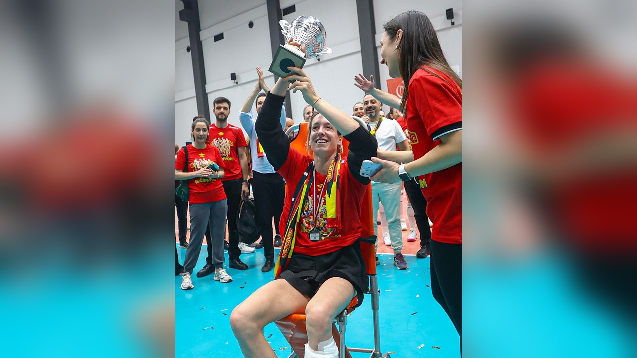 Göztepe, Helena İçin Harekete Geçti