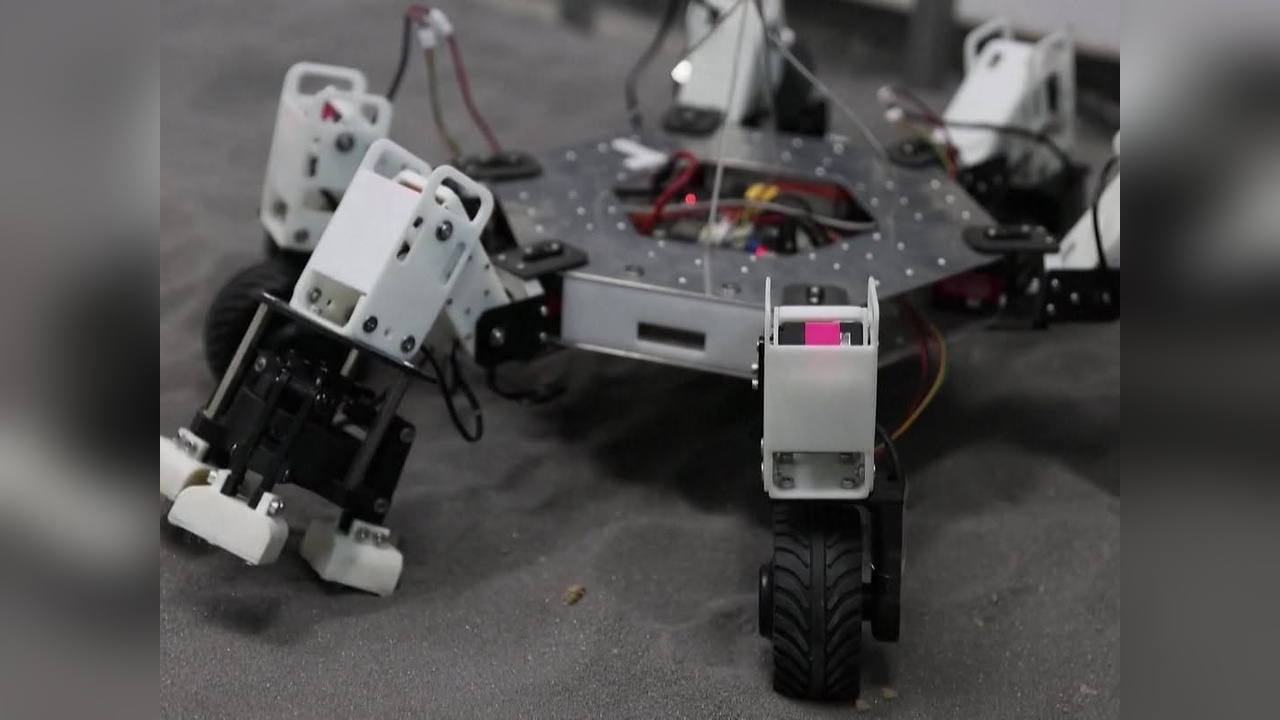 Çin'den Altı Bacaklı Robot Geliştirme Başarısı