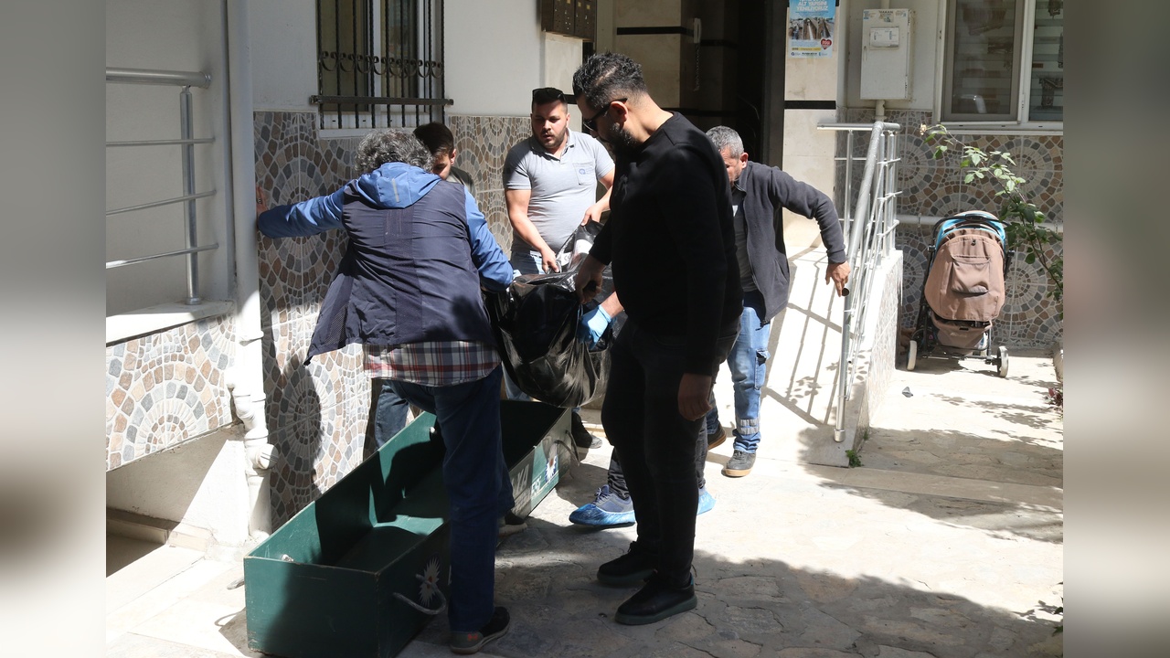 Baba Cinayeti: Oğul, Babasını Bıçaklayarak Öldürdü