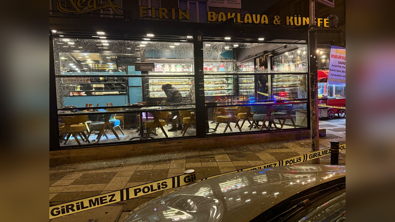 Ümraniye'de İki Pastaneye Silahlı Saldırı Gerçekleşti
