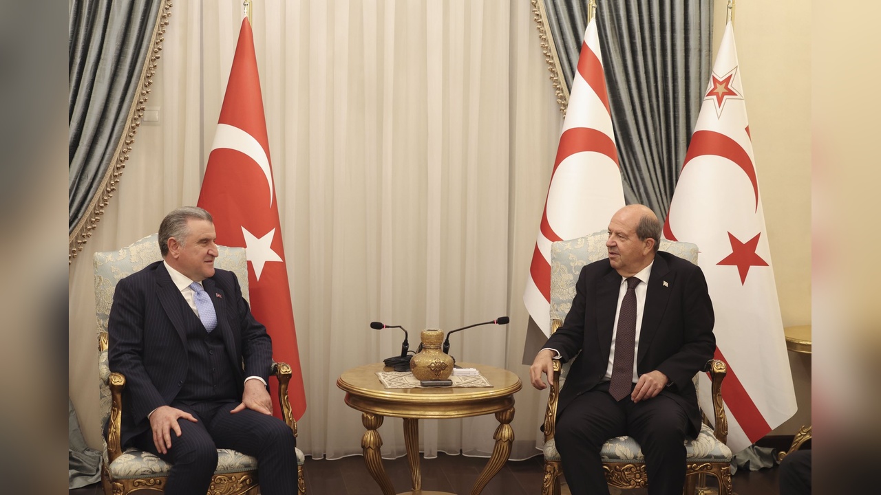 Bakan Aşkın Bak ve Ersin Tatar'dan Önemli Görüşme