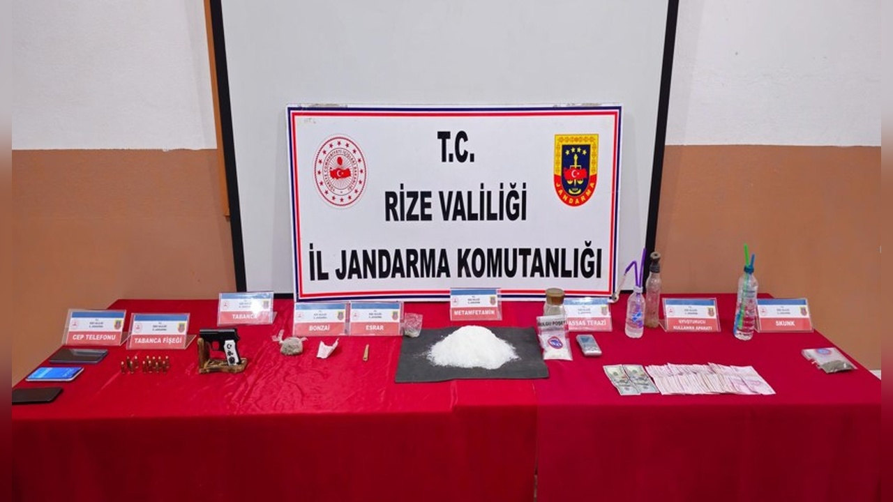 Rize'de Uyuşturucu Operasyonu Görüntülendi