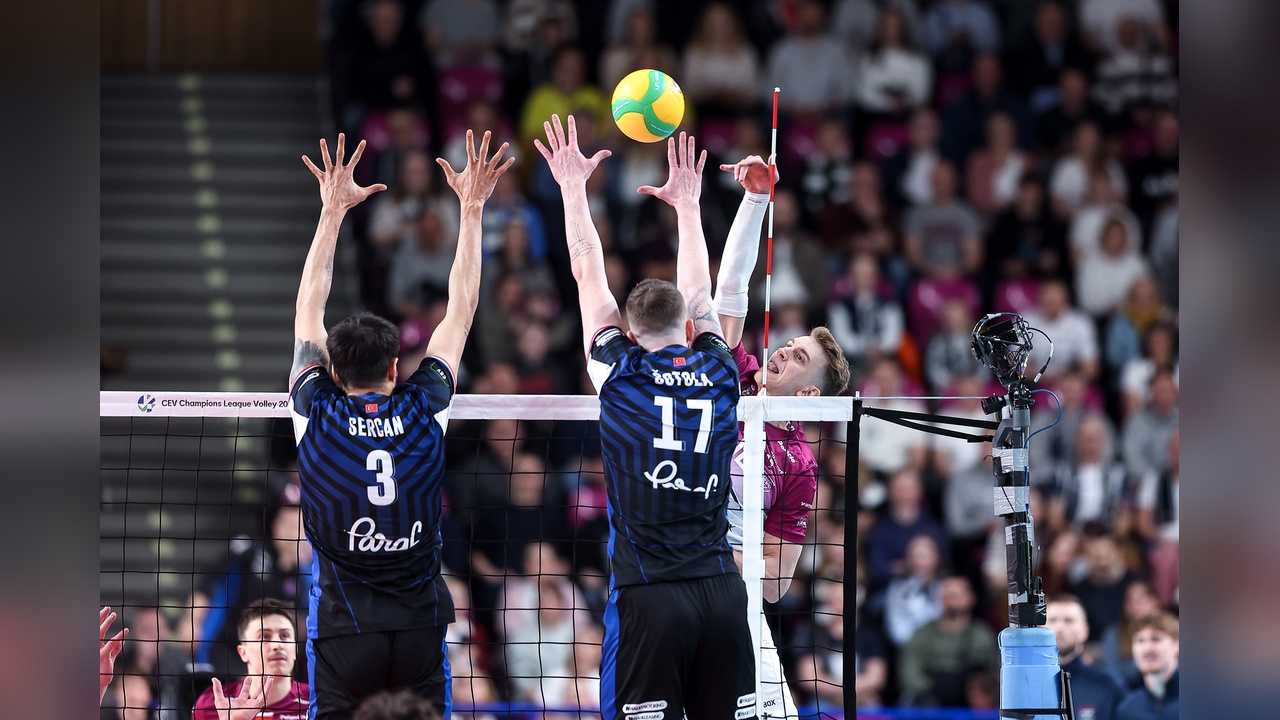 Halkbank, CEV Şampiyonlar Ligi'nde Yarı Finale Çıktı