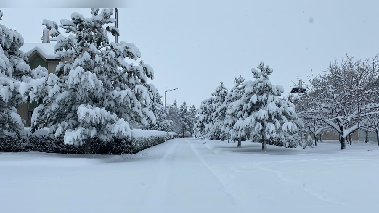 Erzincan'da Kar Yağışı Eğitimi Olumsuz Etkiledi