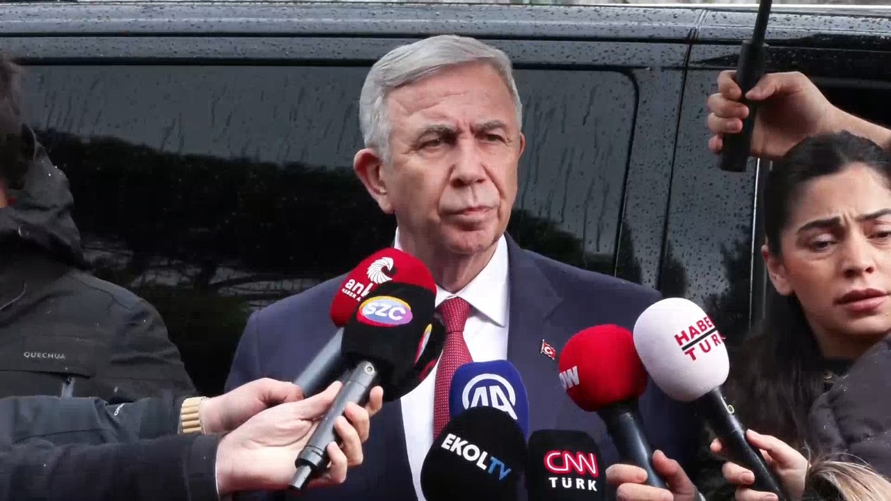 Mansur Yavaş, Dilek İmamoğlu'na Ziyaret Gerçekleştirdi